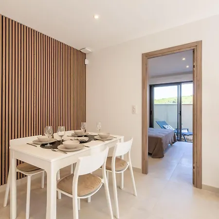 Akemi By Interhome דירה