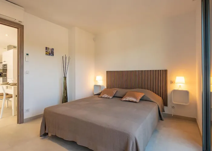 Akemi By Interhome Lejlighed